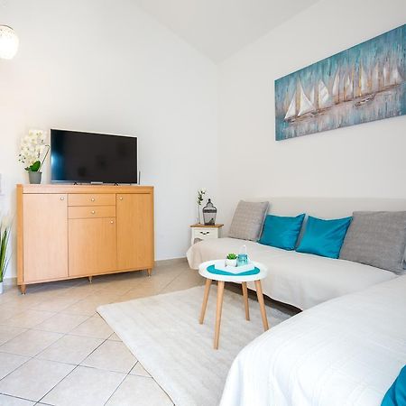 Mediteran Baska Voda Ngoại thất bức ảnh