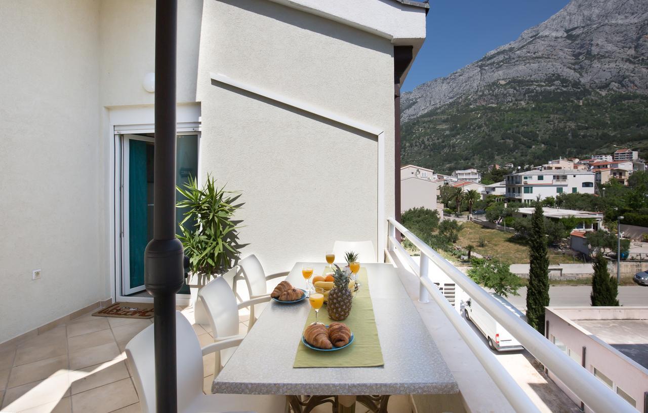 Mediteran Baska Voda Ngoại thất bức ảnh